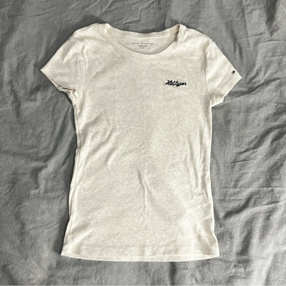 Tommy Hilfiger Tee - Picture 1 of 7